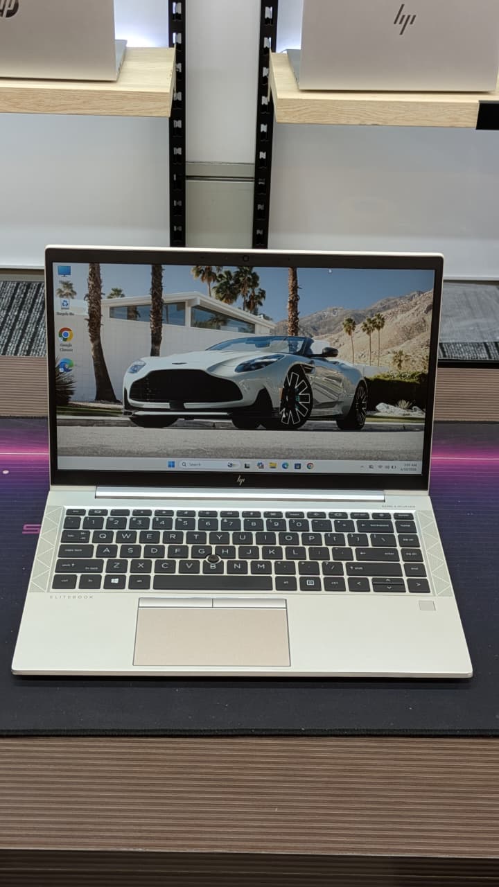 HP EliteBook 845 G8 AMD Ryzen 7 PRO 5850U 16 GB RAM 512 GB SSD 14" FHD Display